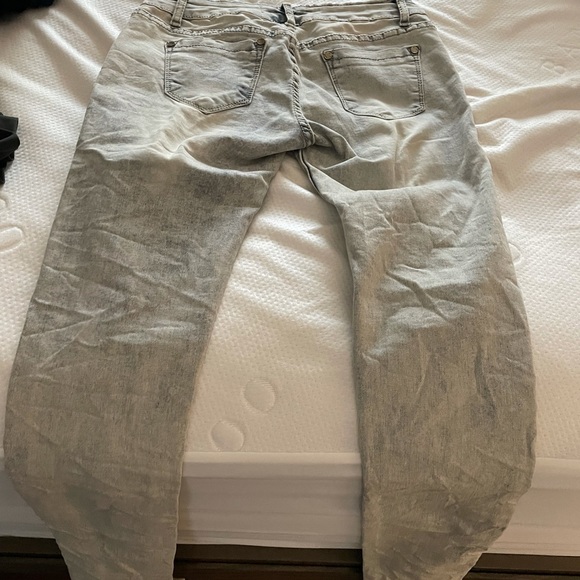 2 for $60! Cato jeans NWT light wash destroyed - Picture 4 of 4